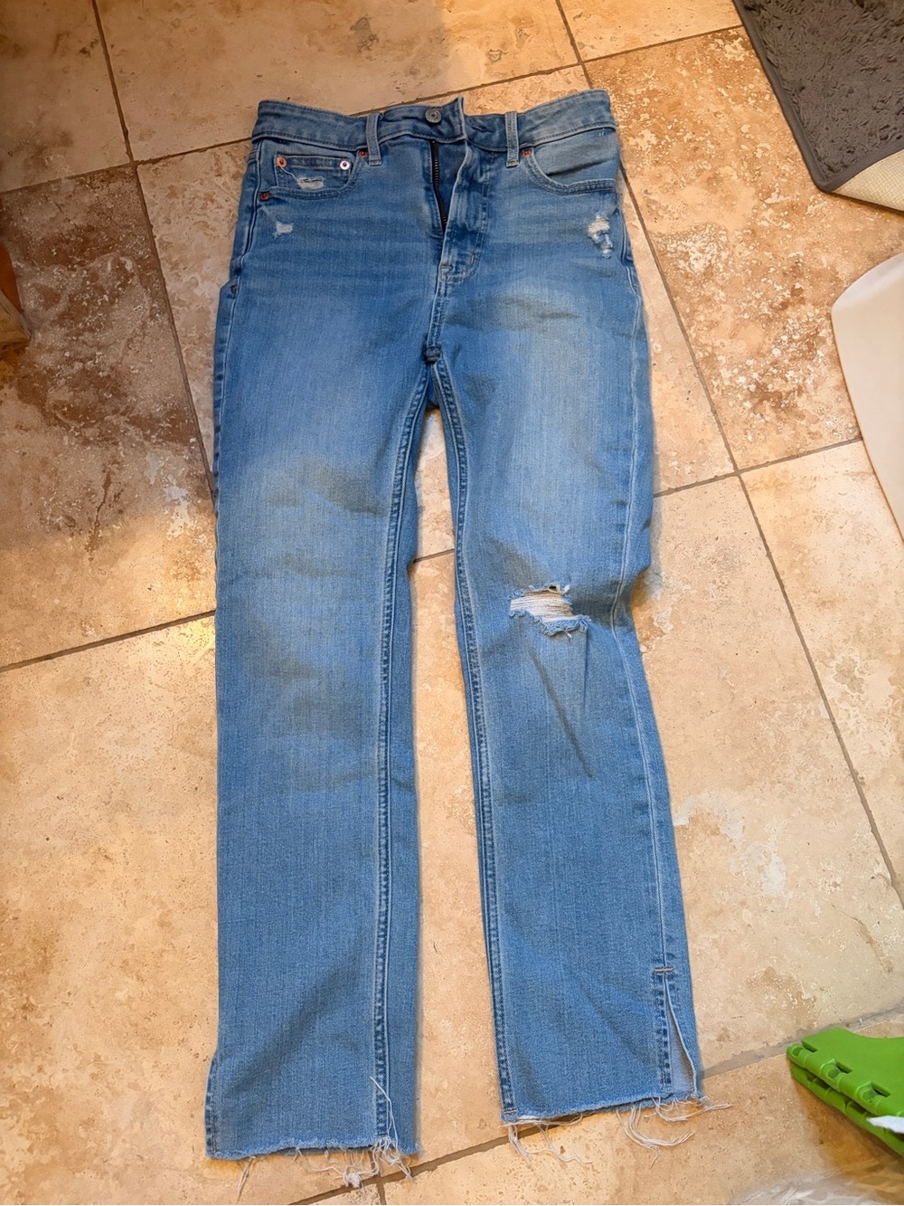 Gap Women’s Blue Distressed Jeans